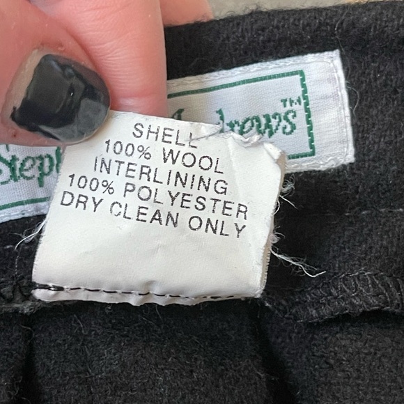 Vintage Stephanie Andrews Black Wool Pleated Mini Skirt – High-Waisted | Classic - Picture 10 of 10